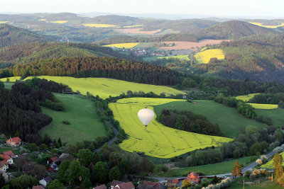 821 - Czech balloons meeting 2012 in Chotilsko - MK3_8251_DxO format Pbase.jpg