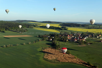 989 - Czech balloons meeting 2012 in Chotilsko - MK3_8357_DxO format Pbase.jpg