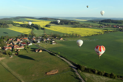 996 - Czech balloons meeting 2012 in Chotilsko - MK3_8364_DxO format Pbase.jpg