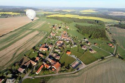 1039 - Czech balloons meeting 2012 in Chotilsko - IMG_0578_DxO format Pbase.jpg