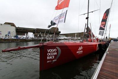 916 - The 2011-2012 Volvo Ocean Race at Lorient - IMG_6615_DxO Pbase.jpg