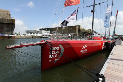 1030 - The 2011-2012 Volvo Ocean Race at Lorient - IMG_6697_DxO Pbase.jpg