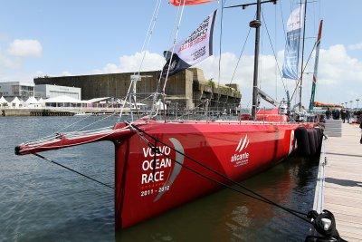 1100 - The 2011-2012 Volvo Ocean Race at Lorient - IMG_6742_DxO Pbase.jpg