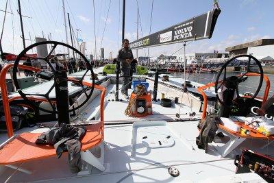 1219 - The 2011-2012 Volvo Ocean Race at Lorient - IMG_6811_DxO Pbase.jpg