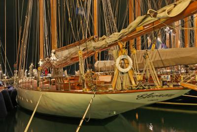 Voiles de Saint-Tropez 2005 -  Voiliers de tradition photographis de nuit