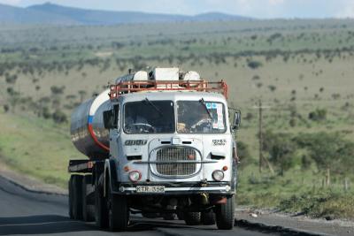 En route pour la rserve d'Ambosli
