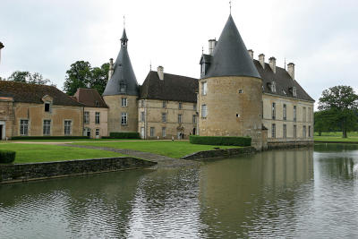 Visite du chateau de Commarin dans la Cte dOr, en Bourgogne
