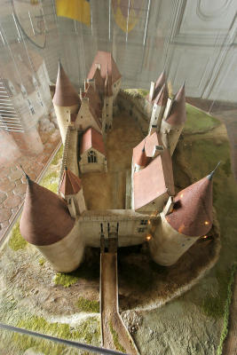 Visite du chateau de Chateauneuf en Auxois dans la Cte d'Or, en Bourgogne