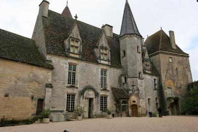 Visite du chateau de Chateauneuf en Auxois dans la Cte dOr, en Bourgogne