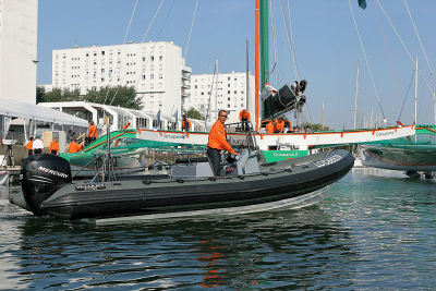 Le maxi trimaran de 105 pieds (31,50m) Groupama 3