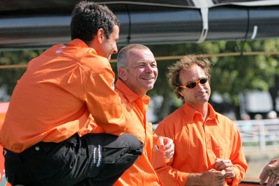 Franck Cammas, skipper, Stphane Guilbaud, responsable de l'quipe technique, et Franck Proffit, navigateur