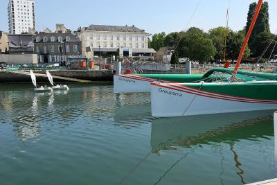 Le maxi trimaran de 105 pieds (31,50m) Groupama 3