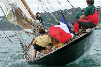31 Douarnenez 2006 - Le samedi 29 juillet - Pen Duick, le voilier mytique d'Eric Tabarly