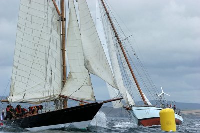 19 uarnenez 2006 - Le samedi 29 juillet - Pen Duick, le voilier mytique d'Eric Tabarly