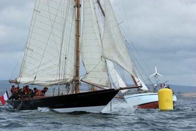 18 Douarnenez 2006 - Le samedi 29 juillet - Pen Duick, le voilier mytique d'Eric Tabarly