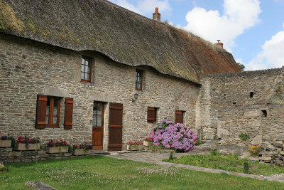 Maison  toit de chaume dans le hameau de Kerbourg - IMG_0395_DXO.jpg