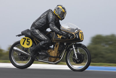 Dave Cole Matchless at 2008 Island Classic