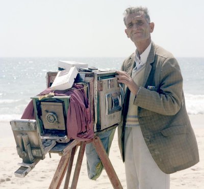 BeachPhotogapher-ORIGINAL copy.jpg