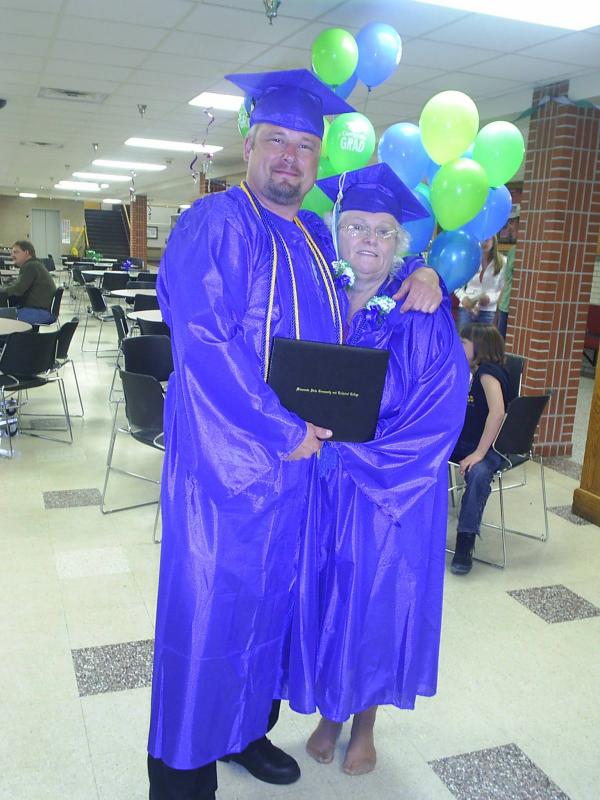 Linda graduates