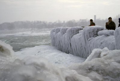 Ice at the brink of the Horseshoe Falls (c 1960), Niagara Falls, Ontario, Canada