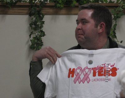 Hooters shirt.jpg