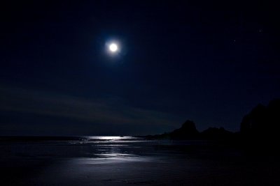 Moonset on Cox Bay