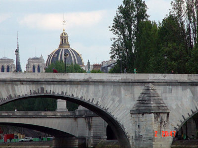 Bridge flanked by impressive Church captured from the Bateaux Bus.