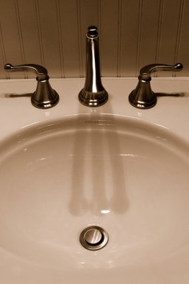 Shadows in a sink