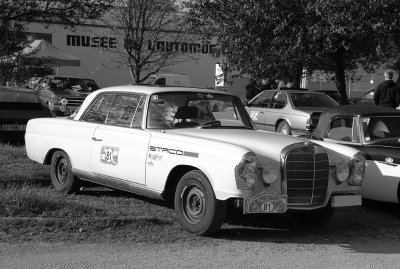  Mercedes Benz 220 SE 