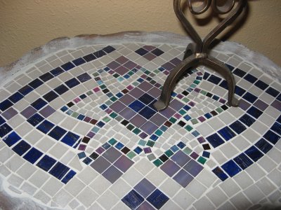 Besso Mosaic Hearts Table 2004