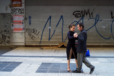 Tango Dancers [2]