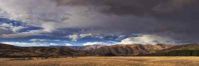 Panorama of Hawkdun Range in evening light, Maniototo, Central Otago, New Zealand