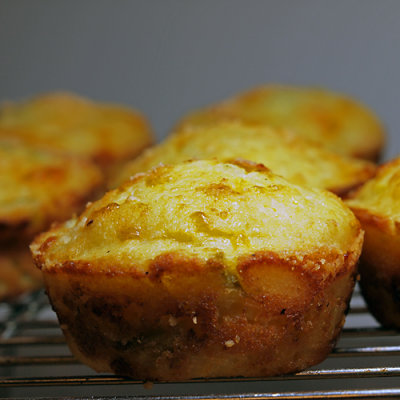 cheddar/jalepeno corn muffins