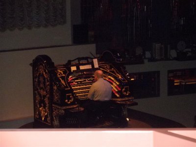 Pipe Organ player