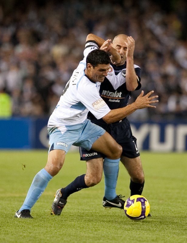 Muscat and Aliosis - 2009 A-League Semi Final