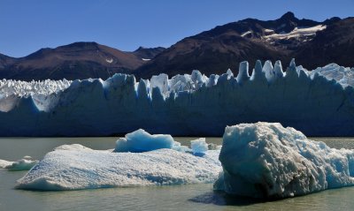  Glaciar Perito Moreno, Argentina   February, 2012