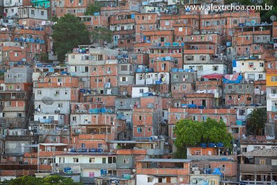 favela no Rio de Janeiro 008.jpg