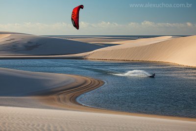 Kite surf nos Lencois Maranhenses, Maranhao, 9285.jpg