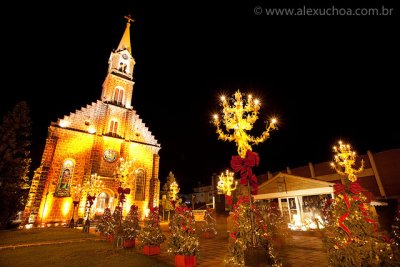 Igreja Matriz de Sao Pedro, Gramado, Rio Grande do Sul.jpg