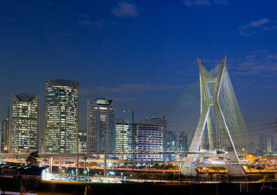 Ponte estaiada Octavio Frias de Oliveira, Sao Paulo_.jpg