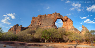 Pedra-Furada-Serra-da-Capivara-Piaui-120504-9287_NOVA.jpg