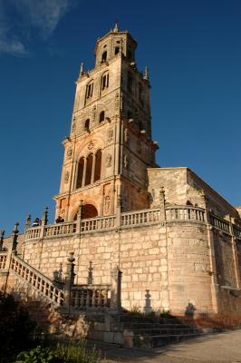 Renaissance tower - Church of Santa María del Campo