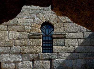 Visigothic window - Sta. María de Melque