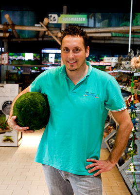 Giant Cladophora Ball by Oliver Knott