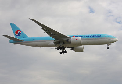HL8251 Korean Air Lines Boeing 777-FB5 - cn 37639 / ln 989