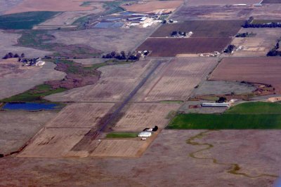 Mustang Airport