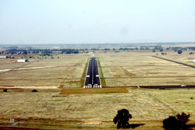 Final Rwy 33 Lincoln