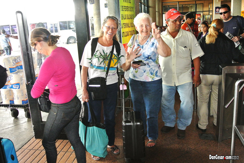 Jean and Melanie leaving Panama