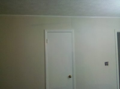 closet_door1.jpg