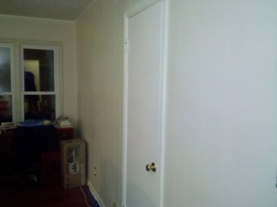 closet_door2.jpg